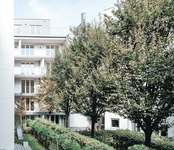 Buero-Helmling-Referenz-L79-02